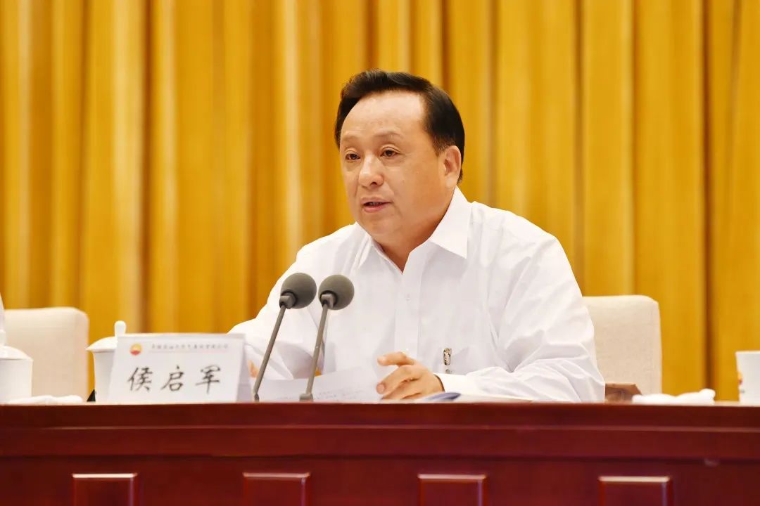 侯启军履新中国石化董事长:行业“内卷”如何破局