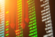 做期货需要具备什么条件？这些条件如何影响期货交易？