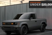 2万美元的电动皮卡！贝索斯押注的初创车企连音响都给砍了
