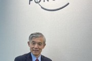 对话清华大学人工智能国际治理研究院院长薛澜：中国致力于用AI造福人类，而非简单参与技术竞赛